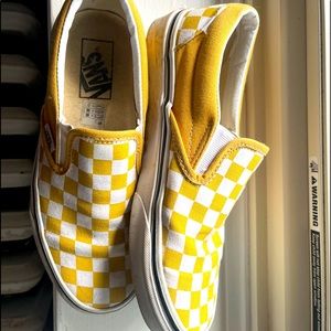 YELLOW WOMENS CHECKERBOARD SLIPON VANS 6.5